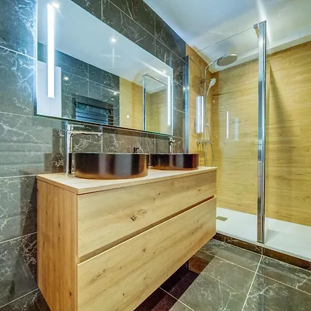 Moderne Apartment *